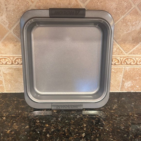 Anolon Gray Square Baking Pan 9x9x1.5 - Picture 1 of 6